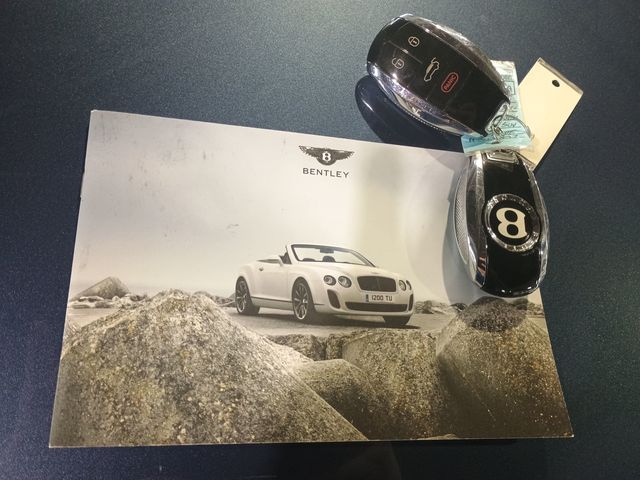 2017 Bentley Bentayga W12 AWD Clean Carfax Florida SUV - 22944060 - 55