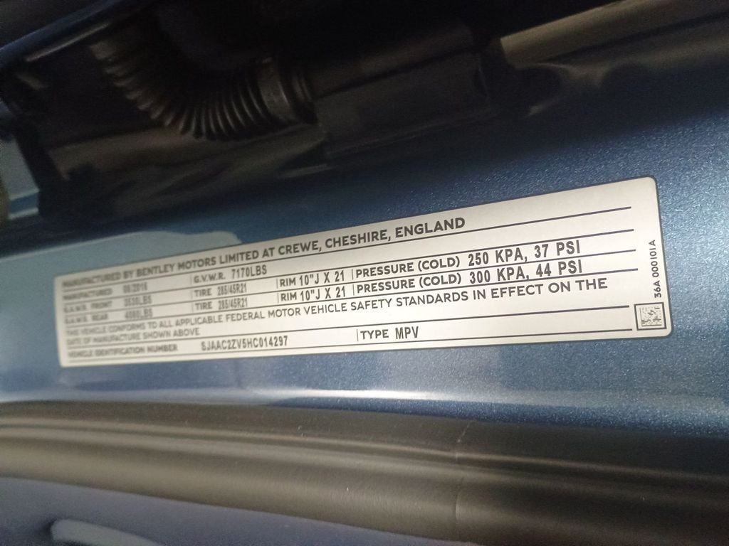 2017 Bentley Bentayga W12 AWD Clean Carfax Florida SUV - 22944060 - 56