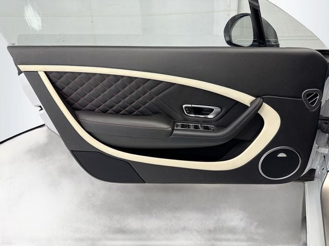 2017 Bentley Continental GT Supersports Coupe - 22999710 - 23