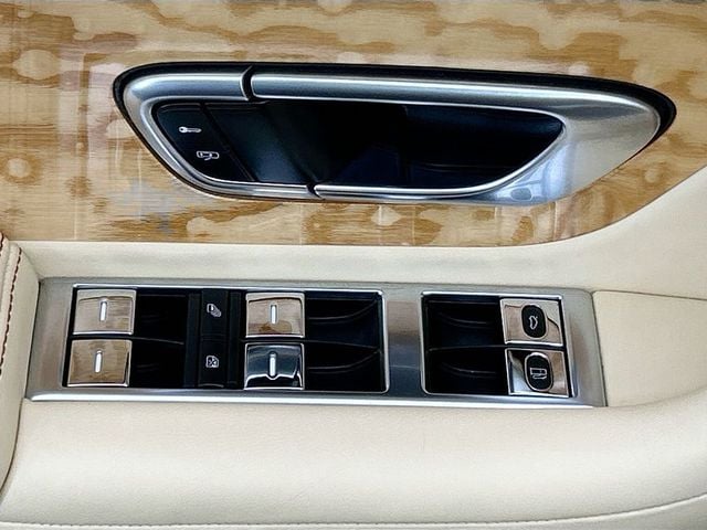 2017 Bentley Continental GT V8 Convertible - 22991811 - 28