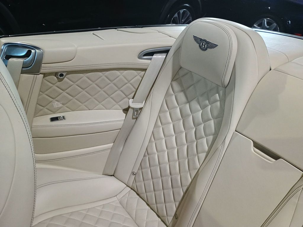 2017 Bentley Continental GT V8 Convertible Clean Carfax - 23028529 - 26