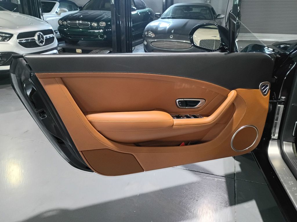 2017 Bentley Continental GT V8 Convertible Clean Carfax Florida Car - 23102068 - 13
