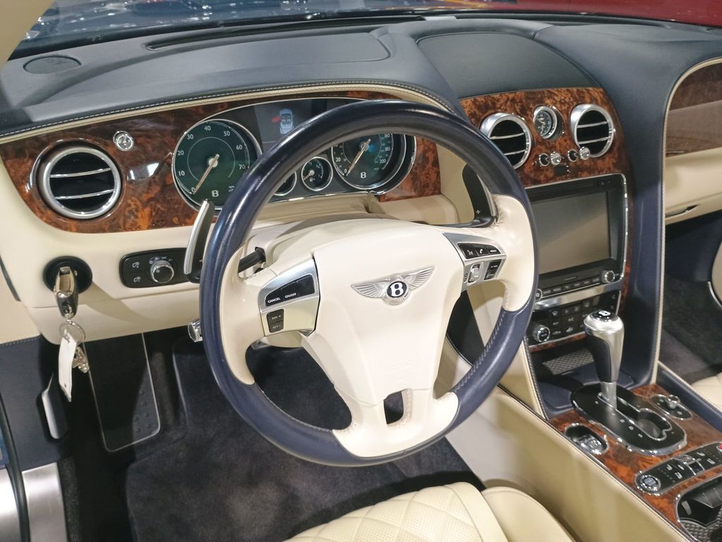 2017 Bentley Continental GT V8 S Convertible Mulliner Clean Carfax - 23082834 - 13