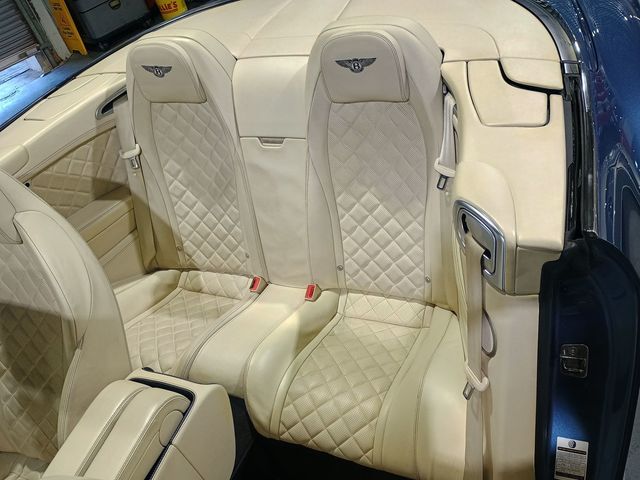 2017 Bentley Continental GT V8 S Convertible Mulliner Clean Carfax - 23082834 - 20