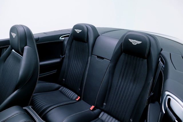 2017 Bentley CONTINENTAL V8-S CV * ONLY 7,825 MILES...Rare V8-S GTC!! - 21676510 - 21