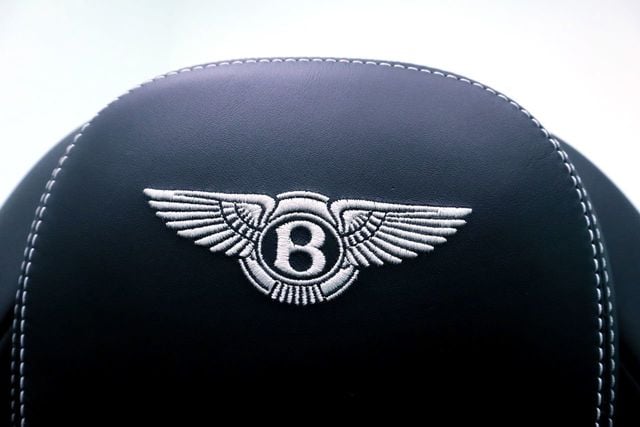 2017 Bentley CONTINENTAL V8-S CV * ONLY 7,825 MILES...Rare V8-S GTC!! - 21676510 - 23