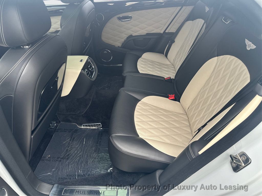 2017 Bentley Mulsanne Speed photo 9