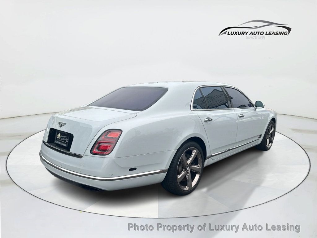 2017 Bentley Mulsanne Speed photo 2