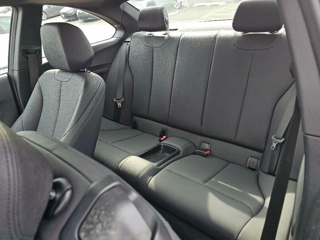 2017 BMW 2 Series 230i xDrive - 22982075 - 18