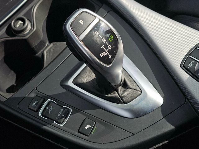 2017 BMW 2 Series 230i xDrive - 22982075 - 25