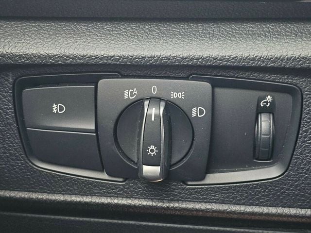 2017 BMW 2 Series 230i xDrive - 22982075 - 29