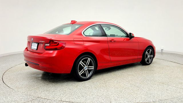 2017 BMW 2 Series 230i xDrive with Premium Package, Driver Assistance & Navigation - 22999014 - 4