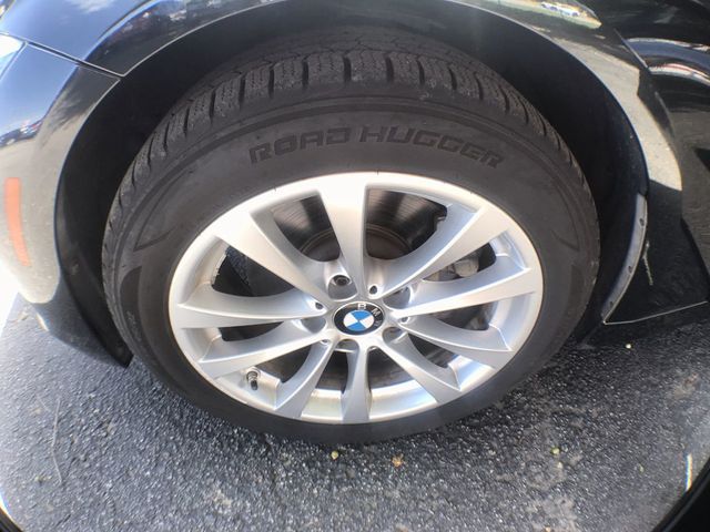 2017 BMW 3 Series 320i - 22918028 - 9