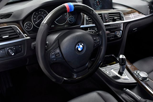 2017 BMW 3 Series 320i - 22438193 - 7