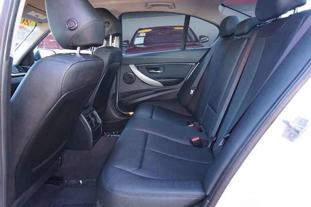 2017 BMW 3 Series 320i, PREMIUM WHEELS, LEATHER SEATS, PUSH BUTTON START - 23008193 - 13