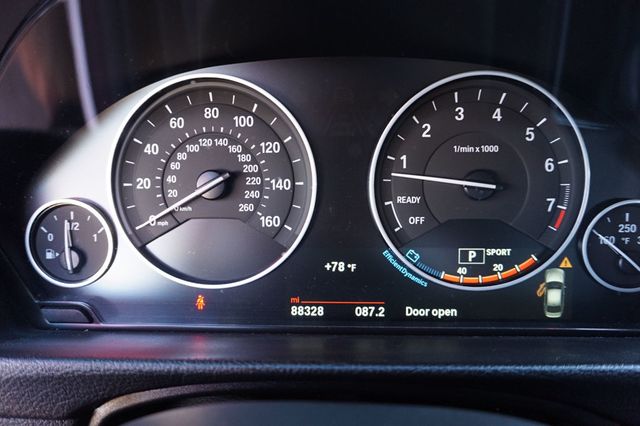 2017 BMW 3 Series 320i, PREMIUM WHEELS, LEATHER SEATS, PUSH BUTTON START - 23008193 - 24