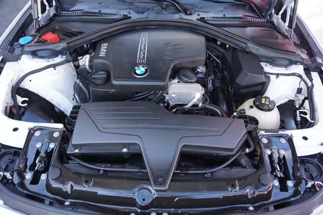 2017 BMW 3 Series 320i, PREMIUM WHEELS, LEATHER SEATS, PUSH BUTTON START - 23008193 - 26