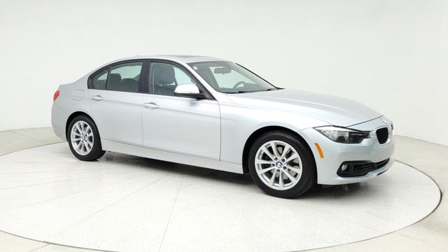 2017 BMW 3 Series 320i Sedan with Premium and Driver Assistance Packages - 22947880 - 2