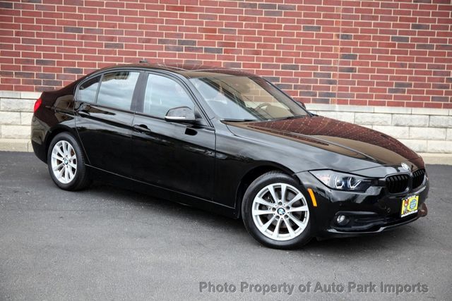 2017 BMW 3 Series 320i xDrive - 22433087 - 12