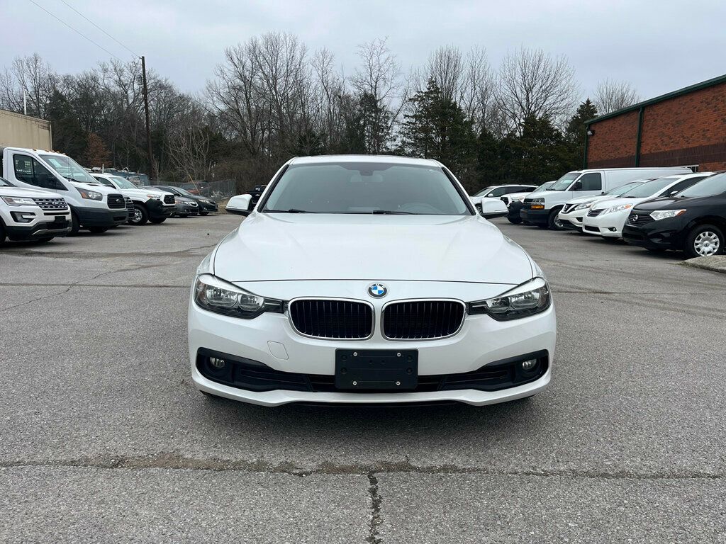 2017 BMW 3 Series 320i xDrive - 22766784 - 1