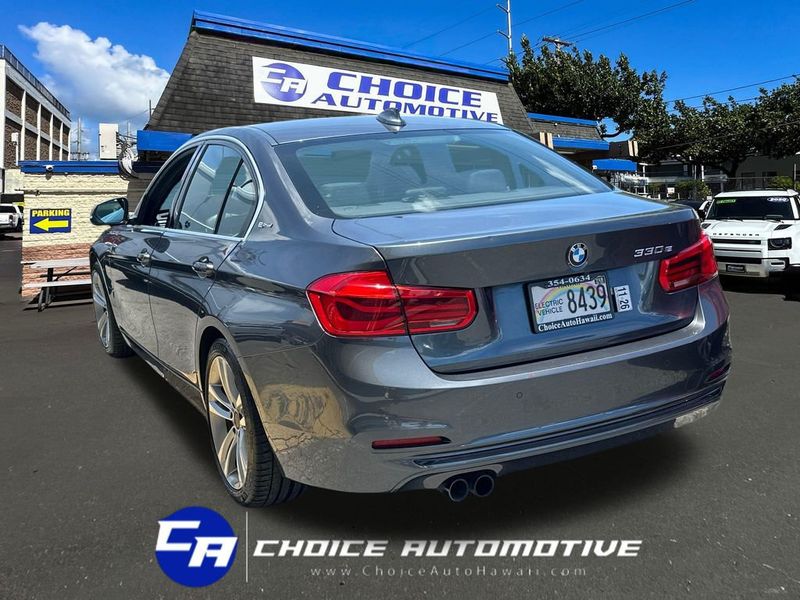 2017 BMW 3 Series 330e iPerformance Plug-In Hybrid - 23051436 - 4