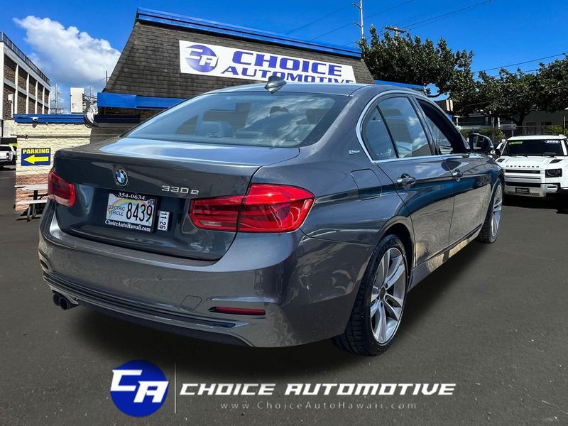 2017 BMW 3 Series 330e iPerformance Plug-In Hybrid - 23051436 - 7