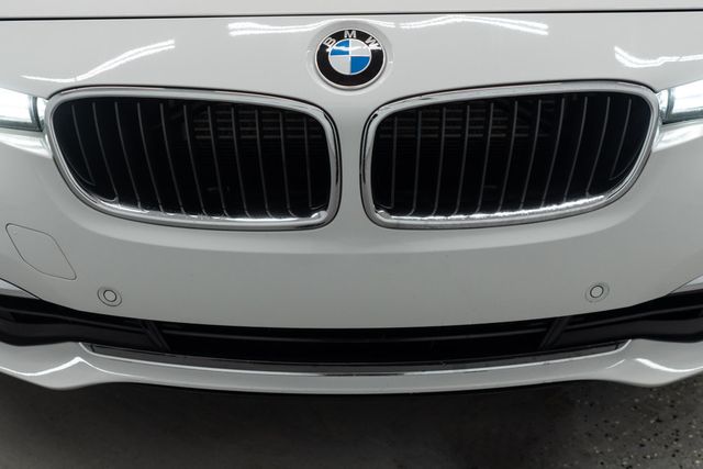 2017 BMW 3 Series 330e iPerformance Plug-In Hybrid - 22992894 - 48