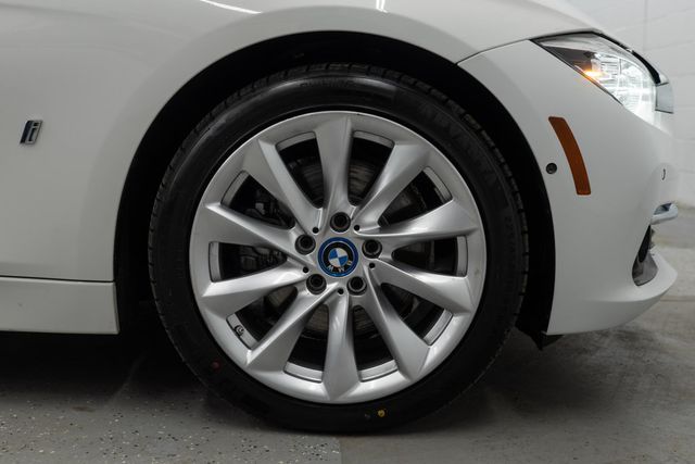 2017 BMW 3 Series 330e iPerformance Plug-In Hybrid - 23080281 - 37