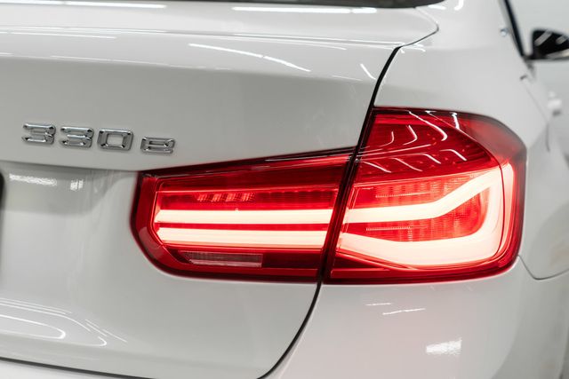 2017 BMW 3 Series 330e iPerformance Plug-In Hybrid - 23080281 - 43