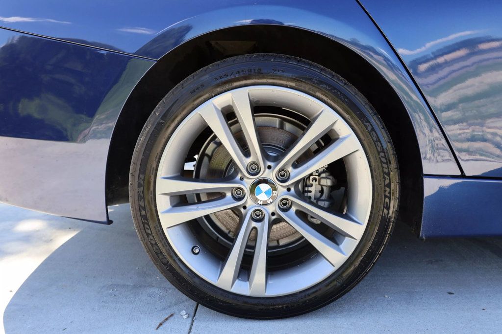 2017 BMW 3 Series 330i, LED LIGHTS, SUNROOF, BLUETOOTH, PADDLE SHIFT, BACKUP CAM!! - 22764049 - 12