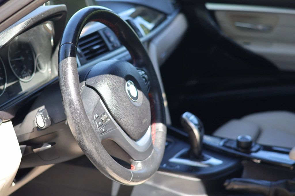 2017 BMW 3 Series 330i, LED LIGHTS, SUNROOF, BLUETOOTH, PADDLE SHIFT, BACKUP CAM!! - 22764049 - 14