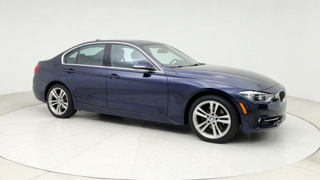 2017 BMW 3 Series 330i Sedan with Premium Package, Navigation & Dakota Leather - 22945940 - 2