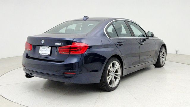2017 BMW 3 Series 330i Sedan with Premium Package, Navigation & Dakota Leather - 22945940 - 4