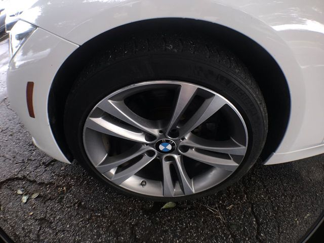 2017 BMW 3 Series 330i xDrive - 22925524 - 9