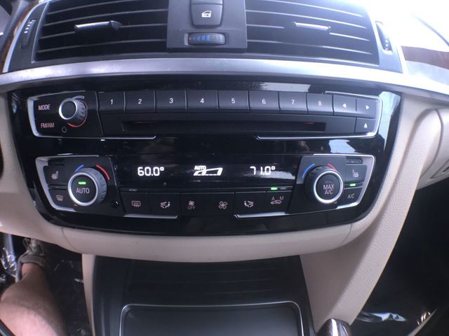 2017 BMW 3 Series 330i xDrive - 22925524 - 18