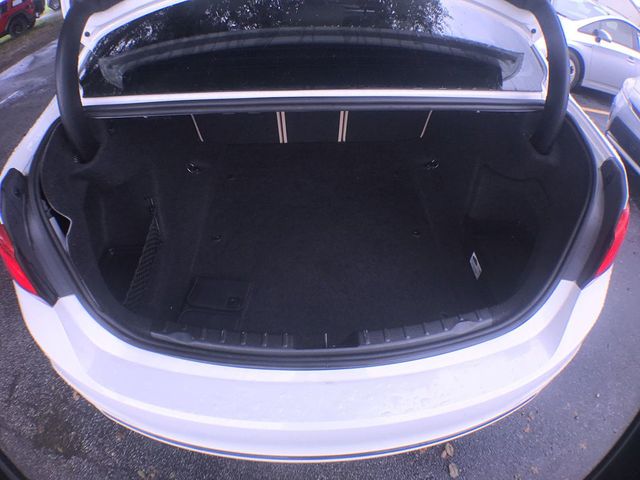 2017 BMW 3 Series 330i xDrive - 22925524 - 22