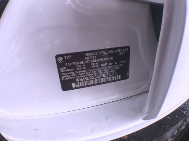 2017 BMW 3 Series 330i xDrive - 22925524 - 23