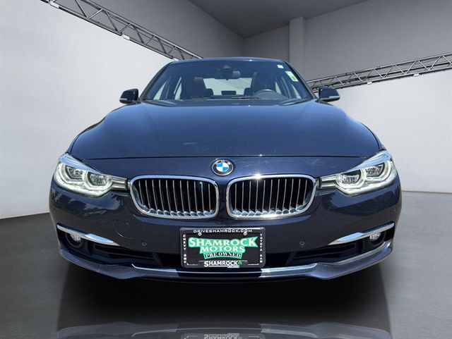 2017 BMW 3 Series 330i xDrive - 23037522 - 9