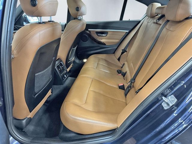 2017 BMW 3 Series 330i xDrive - 23037522 - 21
