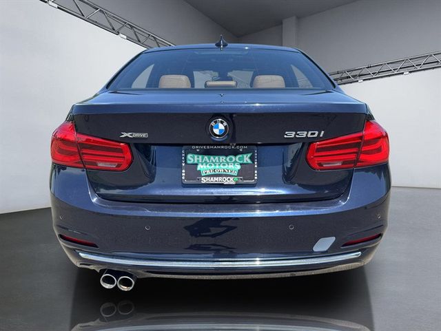 2017 BMW 3 Series 330i xDrive - 23037522 - 5