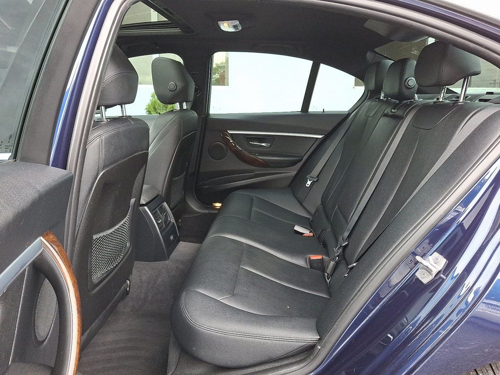 2017 Bmw 330i 330i xDrive photo 10
