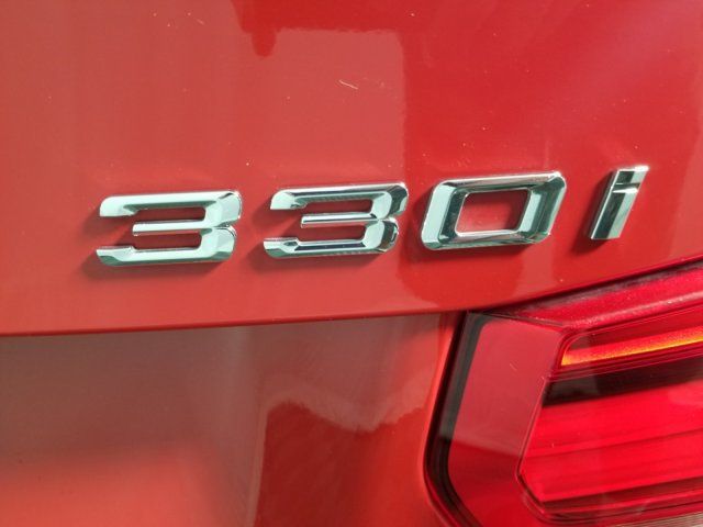 2017 BMW 3 Series 330i xDrive - 19253592 - 7