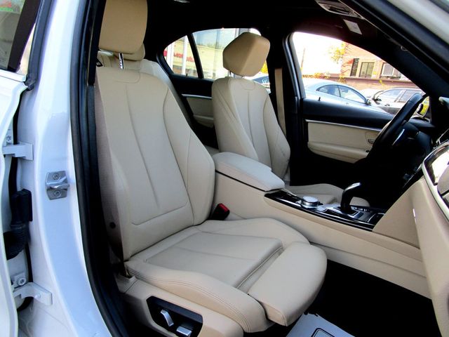 2017 BMW 3 Series 330i xDrive - 22942082 - 14