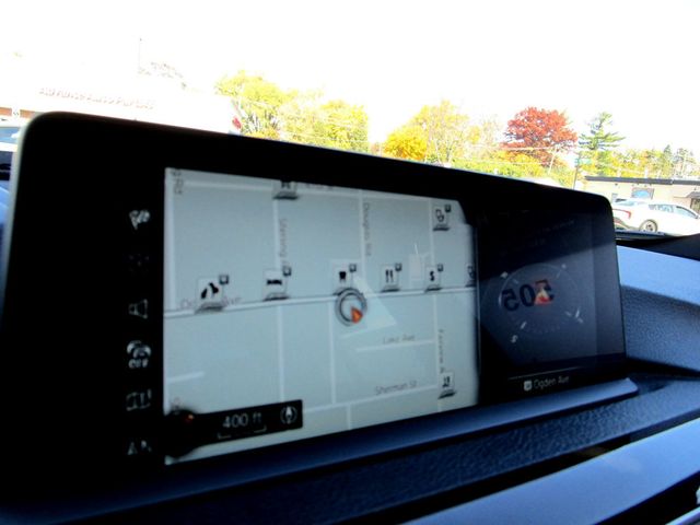 2017 BMW 3 Series 330i xDrive - 22942082 - 2