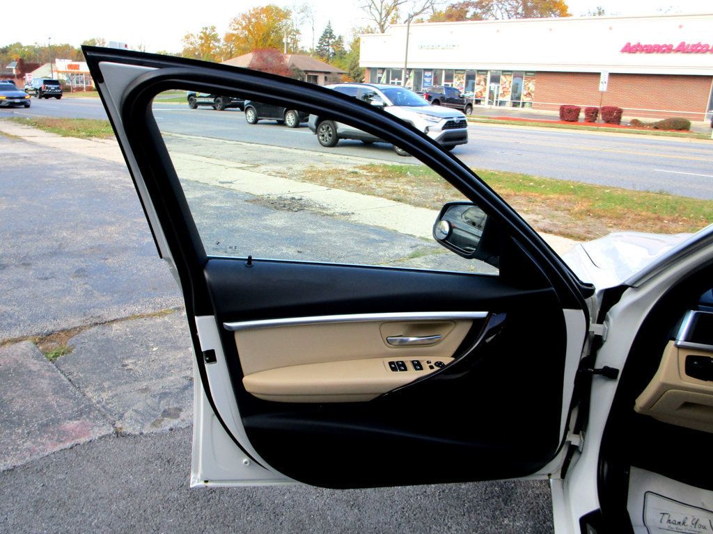 2017 BMW 3 Series 330i xDrive - 22942082 - 31