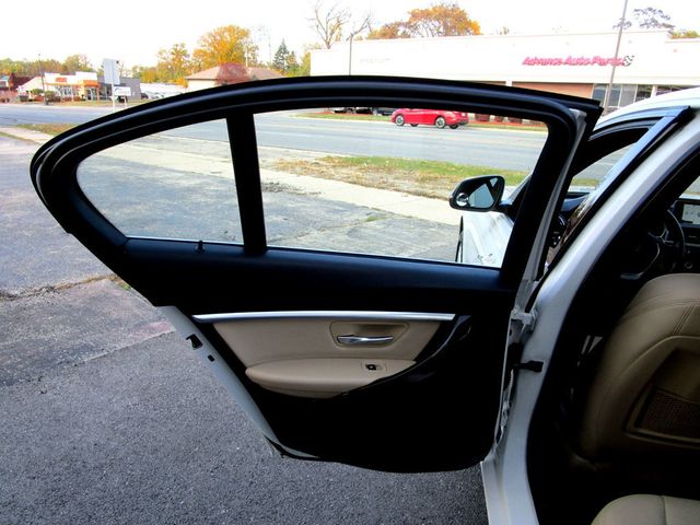 2017 BMW 3 Series 330i xDrive - 22942082 - 33