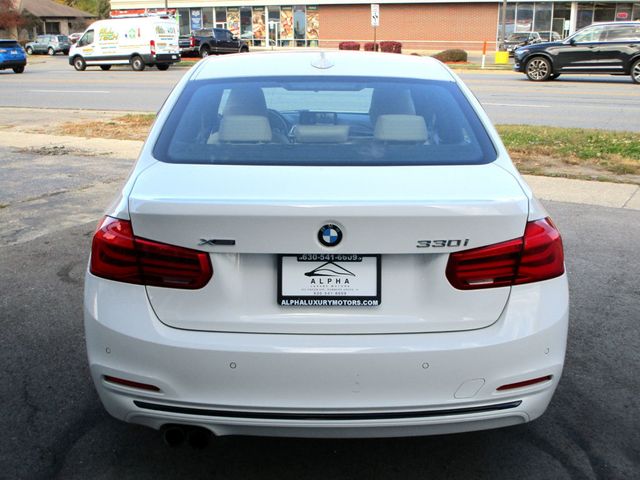 2017 BMW 3 Series 330i xDrive - 22942082 - 8