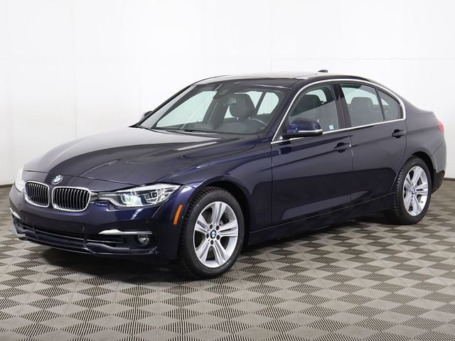 2017 BMW 3 Series 330i xDrive - 23014587 - 9