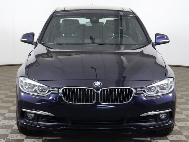 2017 BMW 3 Series 330i xDrive - 23014587 - 12