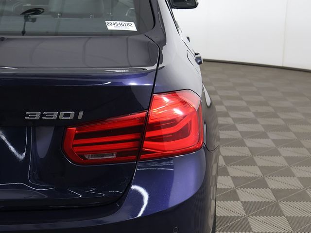 2017 BMW 3 Series 330i xDrive - 23014587 - 17